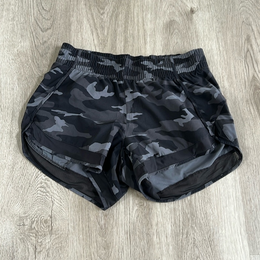 Athleta Black & Gray Camouflage Athletic Shorts